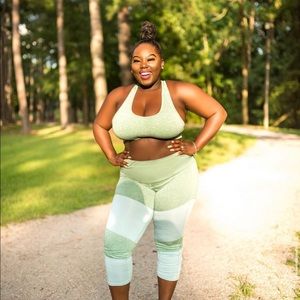 Shein Sports Bra & Leggings Set